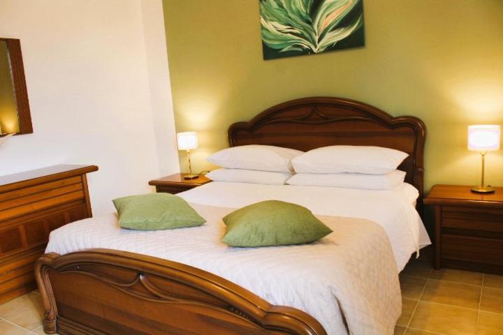 Casa Luisa Apartman Pitigliano Kültér fotó